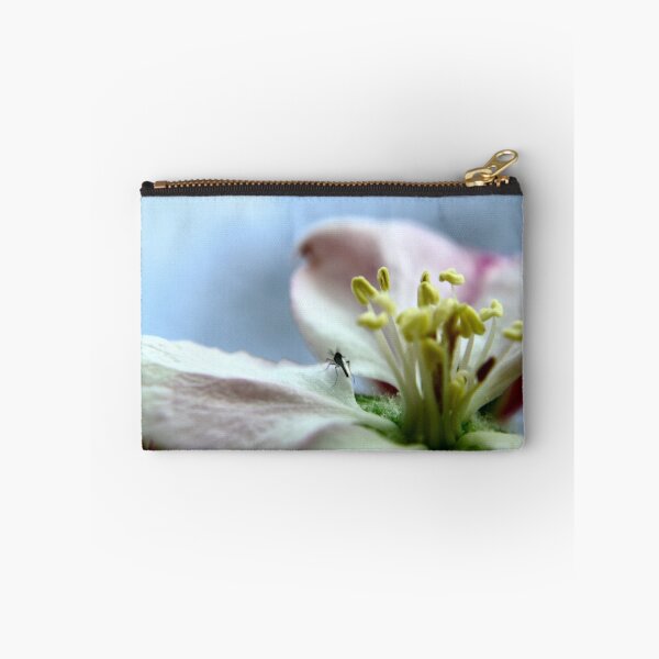 Artikelvorschau, Upon the Softest Petals entworfen und verkauft von TriciaDanby.