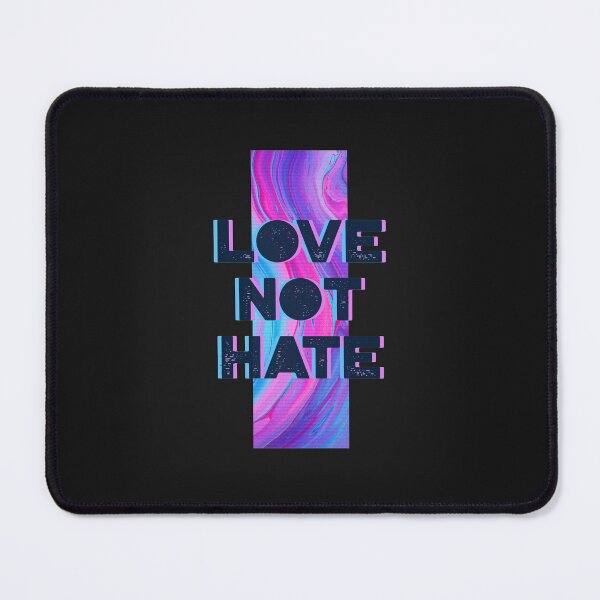 Aperçu de l'œuvre Love Not Hate créée et vendue par Serenitylevel.