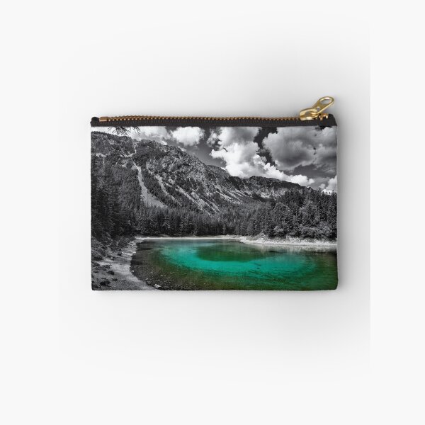 Artikelvorschau, green cold mountain lake - selective colour entworfen und verkauft von Klaus Brandstaetter.