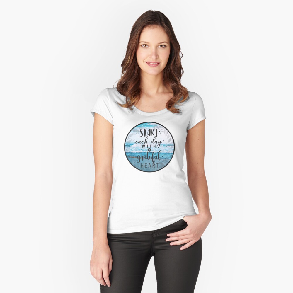 Artikel-Vorschau von Tailliertes Rundhals-Shirt, designt und verkauft von WordsFromHeaven.