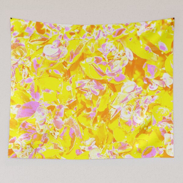 Aperçu de l'œuvre Les motifs fleuris orange, jaune et rose créée et vendue par IraNiva.
