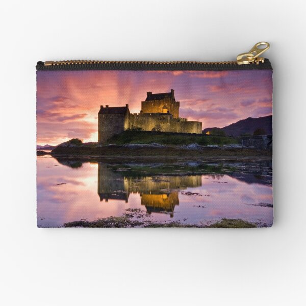 Scotland: Eilean Donan Castle Zipper Pouch