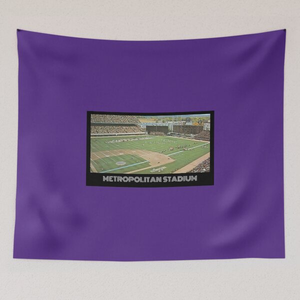 Artikelvorschau, Metropolitan Stadium – Vikings Purple entworfen und verkauft von DeadStadium.