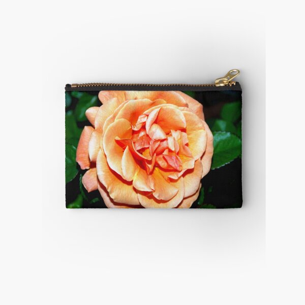 Artikelvorschau, Shiny orange rose entworfen und verkauft von B. Randi Bailey.