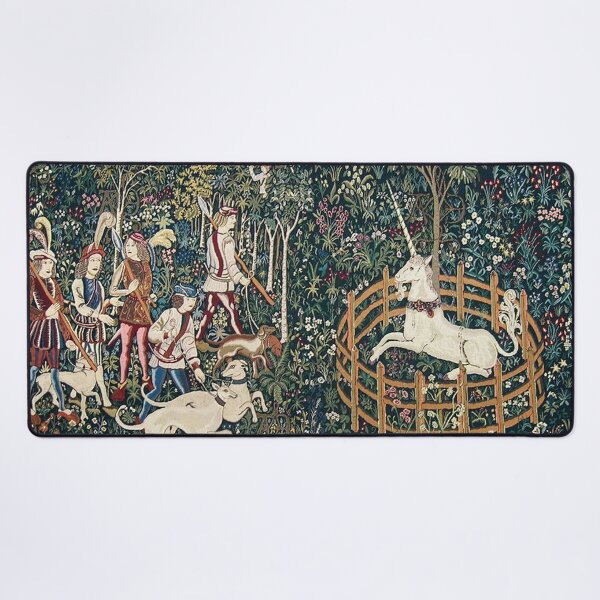 Aperçu de l'œuvre Tapisserie florale médiévale à motif de licorne de minuit créée et vendue par Epitome Girl.