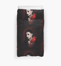 Dame Kardinal trois Duvet Cover