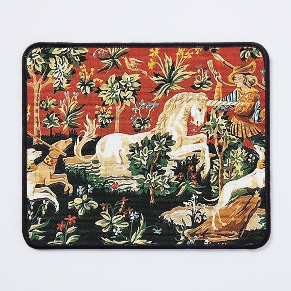 Aperçu de l'œuvre Licorne médiévale florale de minuit Tentures créée et vendue par Epitome Girl.