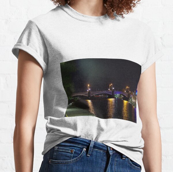 Princes Bridge, Melbourne Classic T-Shirt