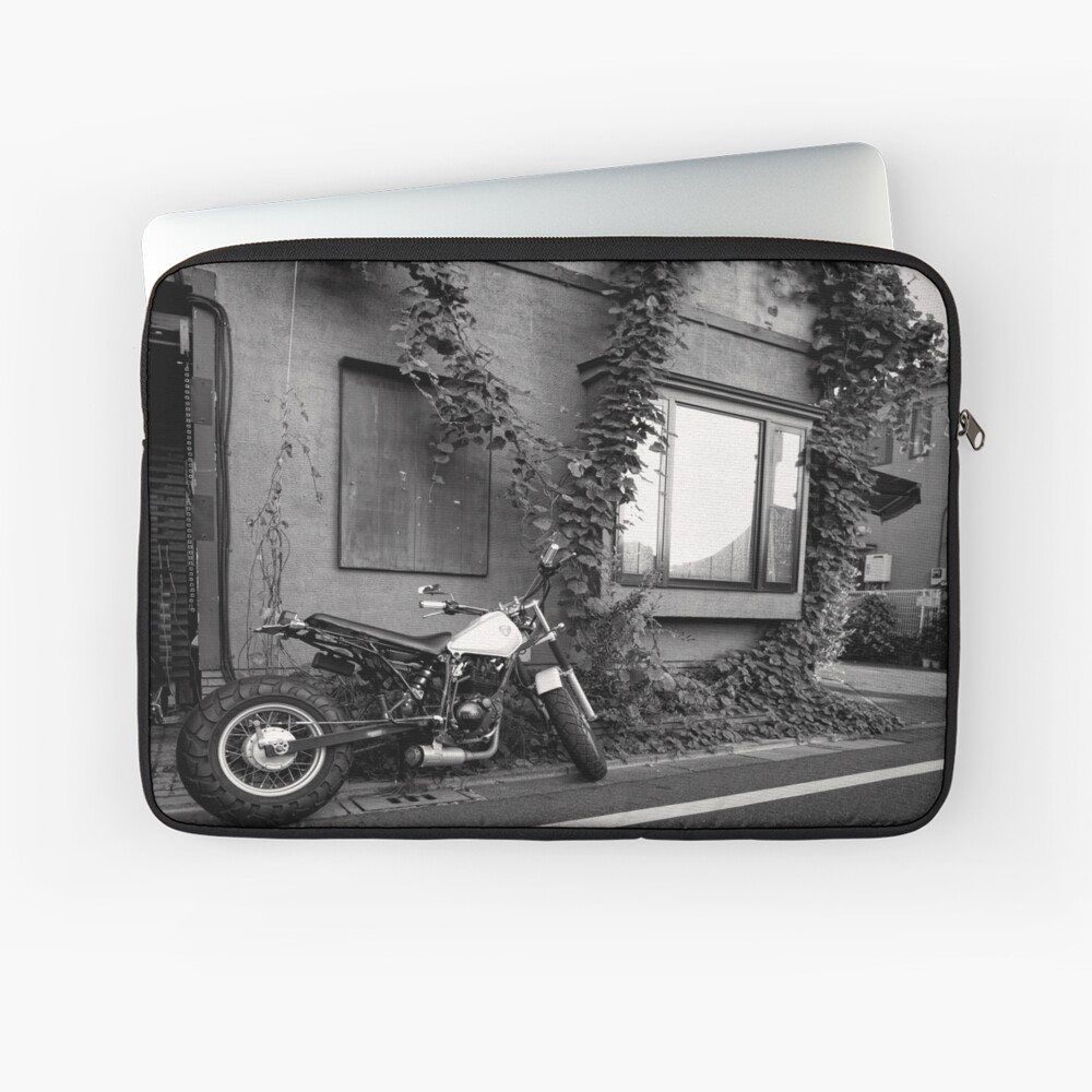 Swings and Drums - Japan Laptop Sleeve