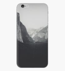 Yosemite Valley VI iPhone-Hülle & Cover
