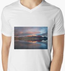 Sunset over the white summit of Skiddaw in the English Lake District V-Neck T-Shirt