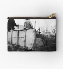 Old Horse and Buggy Studio Pouch