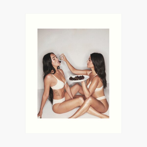 Aperçu de l'œuvre Kourtney et Megan créée et vendue par ashleyherkie.