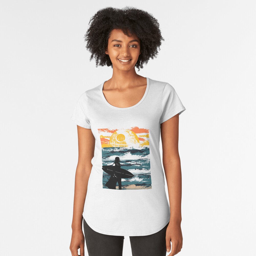 Vista previa del artículo con la obra «Camiseta premium de cuello ancho», diseñado y vendido por clingcling.