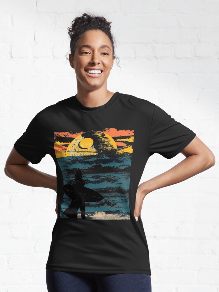 Imagen 6 de 7, Camiseta deportiva con la obra Día de surf, diseñada y vendida por clingcling.