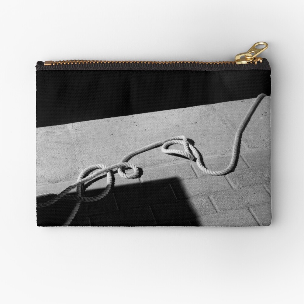 The Hanging Rope Zipper Pouch