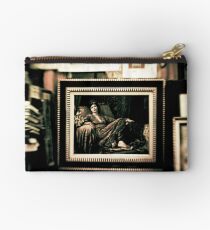 Recline Studio Pouch