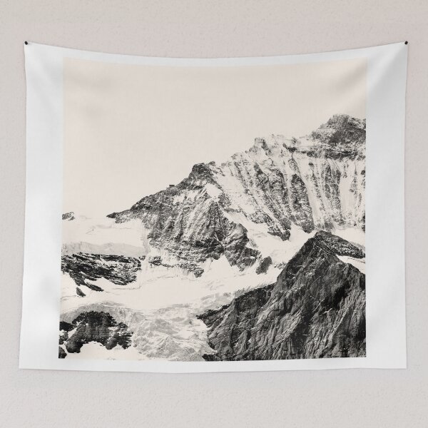 Artikelvorschau, Mountains in a snowstorm entworfen und verkauft von Shawa Shop.