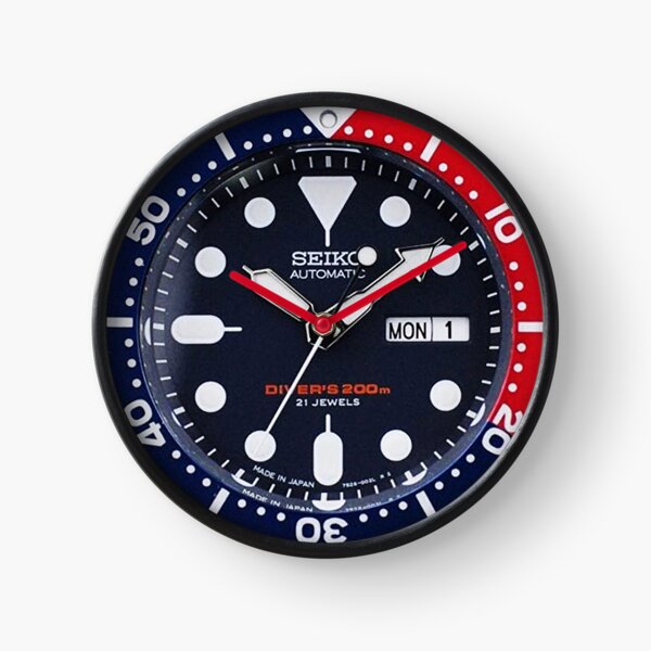 Seiko SKX009 Diver Automatic 200m Pepsi Bezel (Red and Blue) - a Vintage Automatic Diver Watch Clock