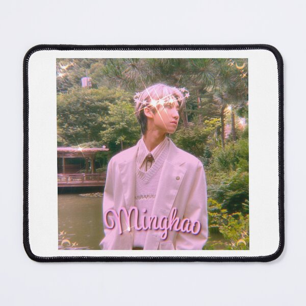 ur,mouse_pad_small_flatlay,