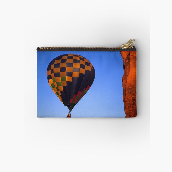 Aperçu de l'œuvre Hot Air Balloon Monument Valley 3 créée et vendue par Bob Christopher.