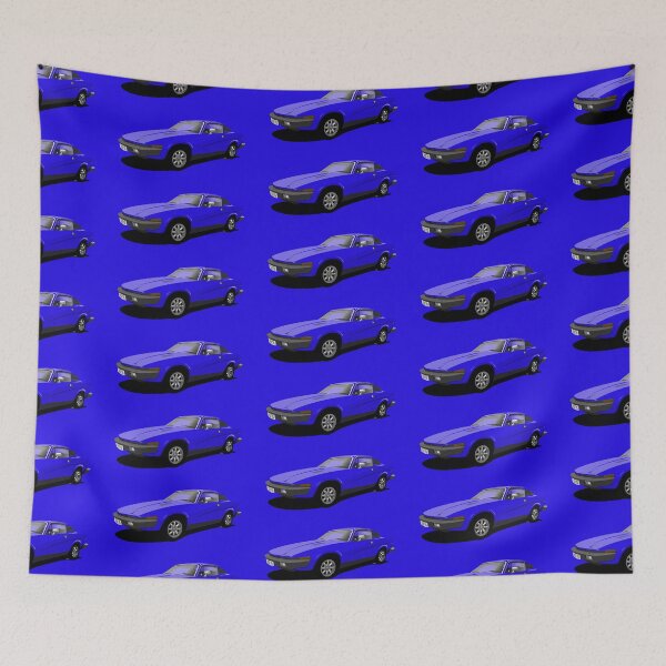 Artikelvorschau, Ultramarinblauer Triumph TR7 - Klassischer britischer Sportwagen entworfen und verkauft von Steve Kidd Art.