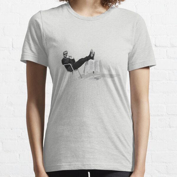 Marcello Mastroianni takin' it easy Essential T-Shirt