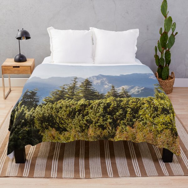 Artikelvorschau, Berge Grüner Wald Sommerlandschaft entworfen und verkauft von PaulinaChmiel.
