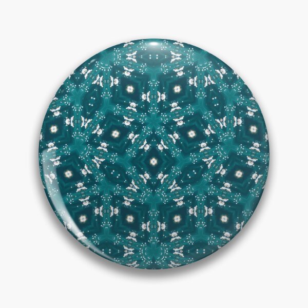 Artikelvorschau, Kissen mit blauem Evergreen-Muster entworfen und verkauft von Pillow-Country.