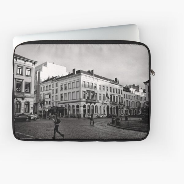 Crossing Luxembourg Square - Brussels Laptop Sleeve