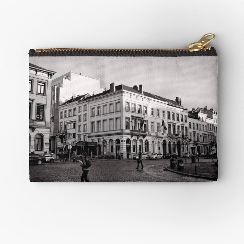 Crossing Luxembourg Square - Brussels Zipper Pouch