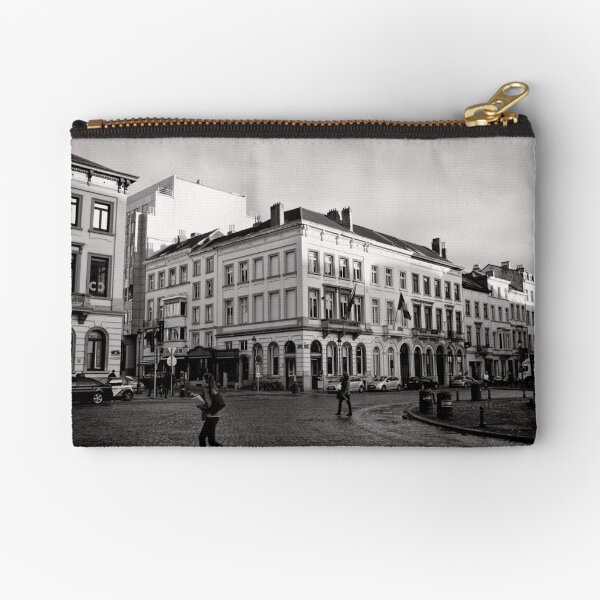 Crossing Luxembourg Square - Brussels Zipper Pouch