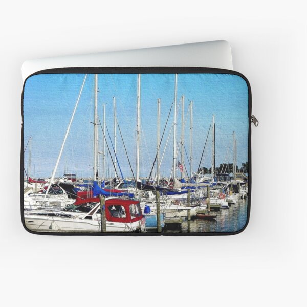 Resting © Laptop Sleeve