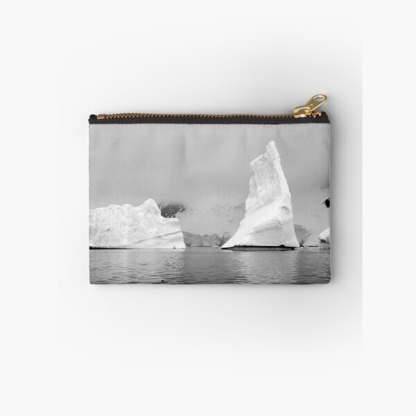 Item preview, Berg V designed and sold by geophotographic.