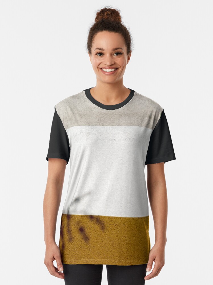 Alternate view of Tricolour wall, Vienna Graphic T-Shirt