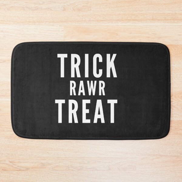 Artikelvorschau,  TRICK RAWR TREAT ESSENTIAL T-SHIRT entworfen und verkauft von Luckydoe1.