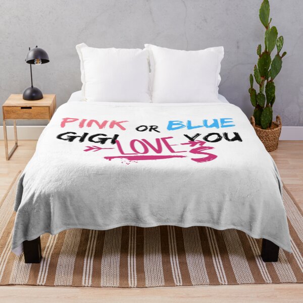 Artikelvorschau, Pink oder Blau Gigi Loves You Essential entworfen und verkauft von JessicaFlorian.
