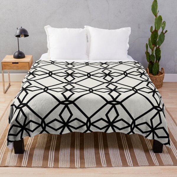 Artikelvorschau, Cream and Black Tessellation Line Pattern 34 Pairs Dutch Boy 2022 Popular Color Simplified White 020W - Colour Trends - Hue - Shade entworfen und verkauft von ColorOfTheYears.