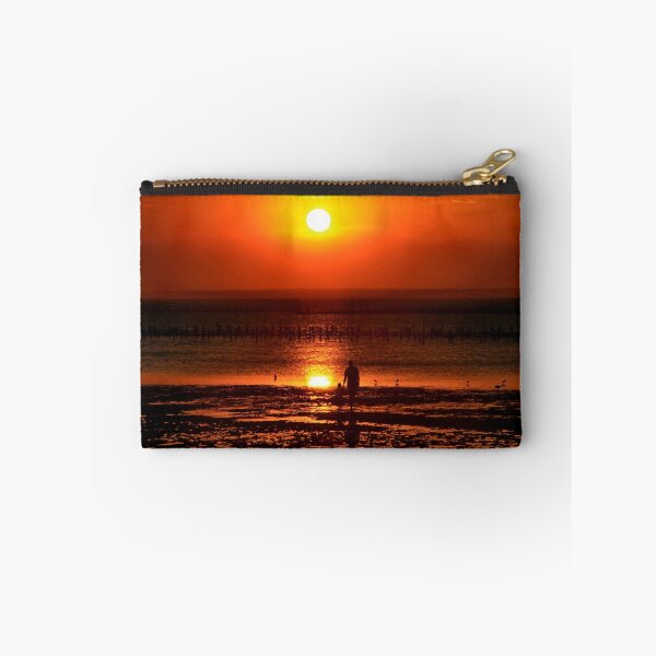 Artikelvorschau, Summers First Sunset entworfen und verkauft von Tainia Finlay.