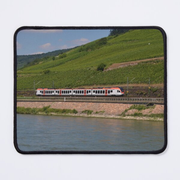 Artikelvorschau, Deutscher Personenzug entworfen und verkauft von Malcolm Snook.