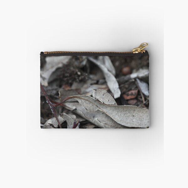 Artikelvorschau, Can You See Me? entworfen und verkauft von AMBPIXELS.