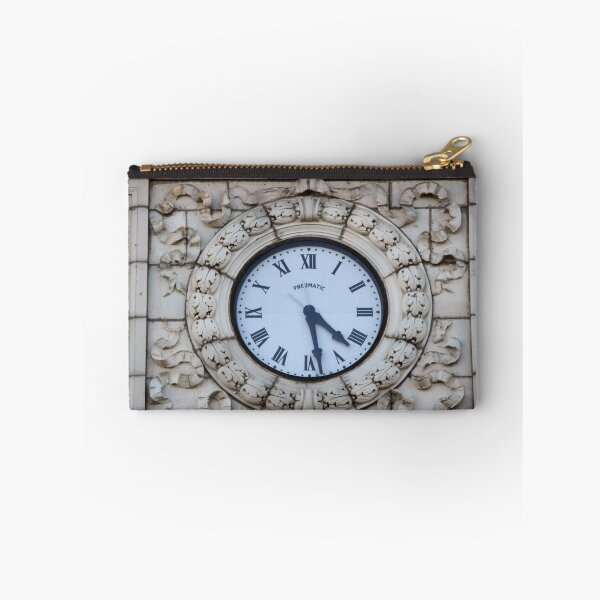 Artikelvorschau, Uptown Time entworfen und verkauft von Jazzy724.