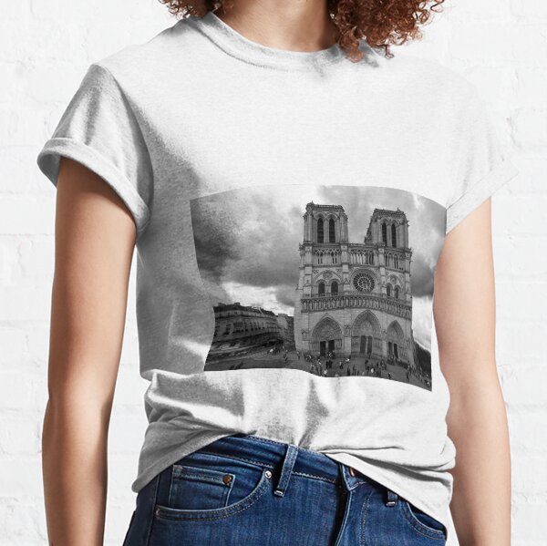 Entrance of Notre Dame Cathedral – Paris, France Classic T-Shirt