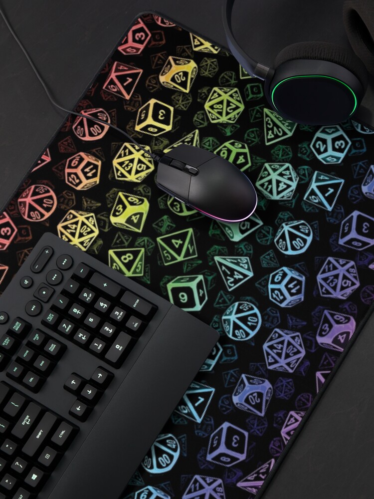 Aperçu 4 sur 5. Tapis de souris avec l'œuvre Modèle de jeu de dés D20 (arc-en-ciel) créée et vendue par MaratusFunk.