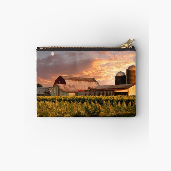 Item preview, Campo de tabaco de la granja de tabaco designed and sold by Randy Branham.