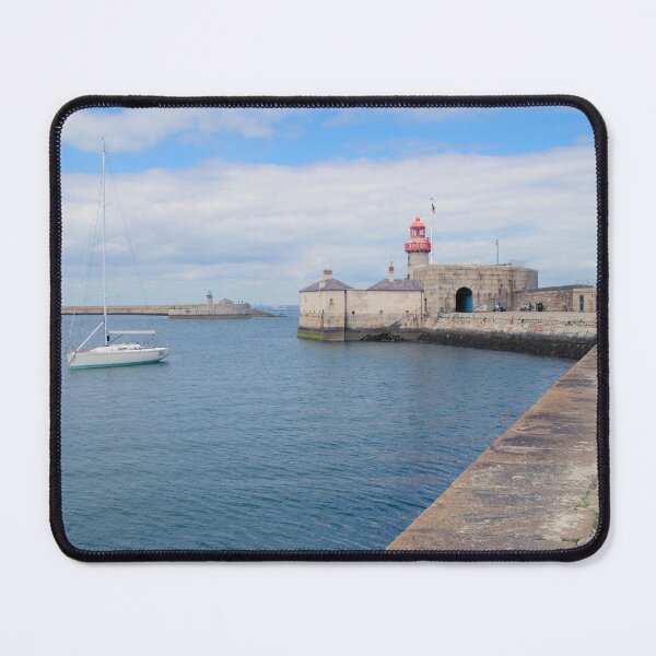 Artikelvorschau, Dún Laoghaire Pier und Leuchtturm (Irland) entworfen und verkauft von IrishItalianGuy.