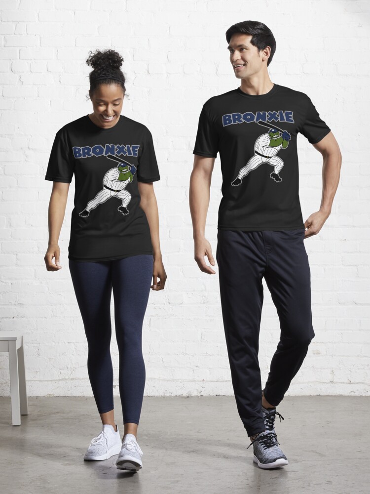 Yankees wear 'Bronxie the turtle' T-shirts