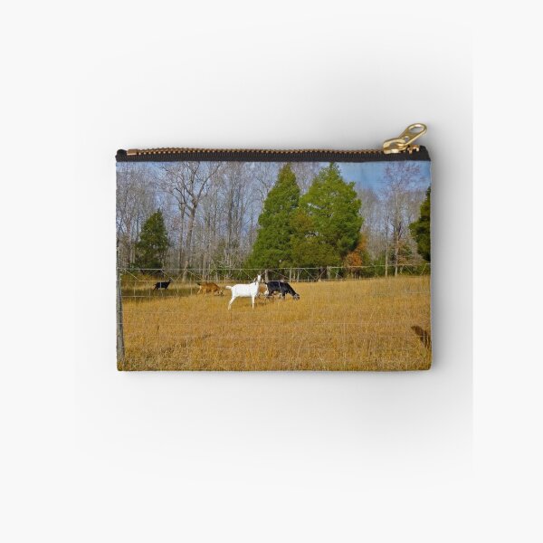Aperçu de l'œuvre Grazing In The Grass créée et vendue par Jonathan Green.