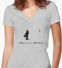 Meet Me in Montauk... Women's Fitted V-Neck T-Shirt