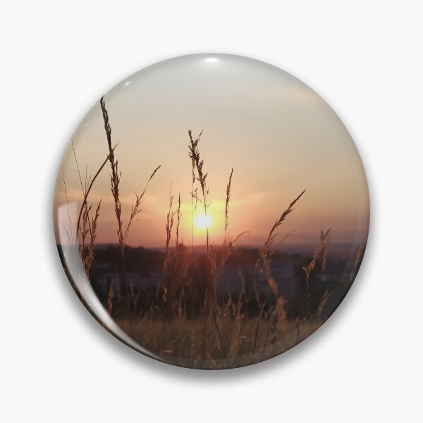 Artikelvorschau, Sonnenuntergang auf Ackerland entworfen und verkauft von abstramind.